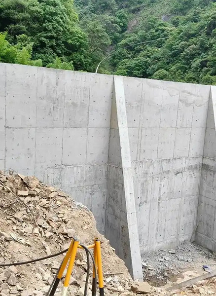 枣庄滕州重力式挡土墙